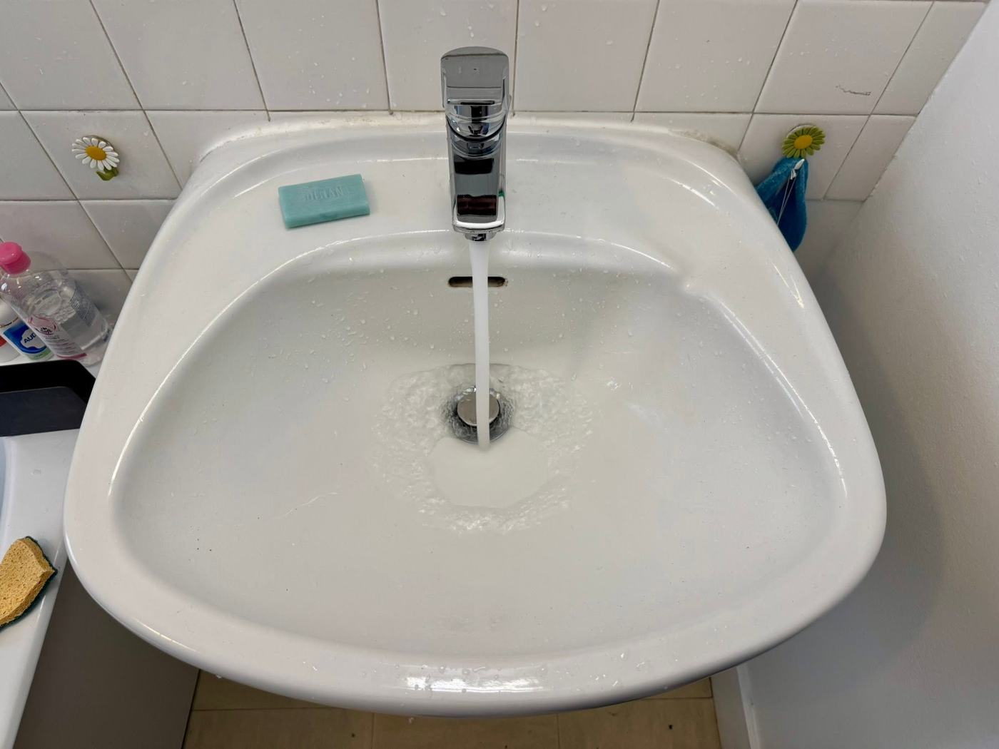 Lavabo avec mitigeur neuf